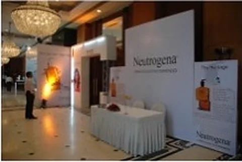 Neutrogena: Press set-up